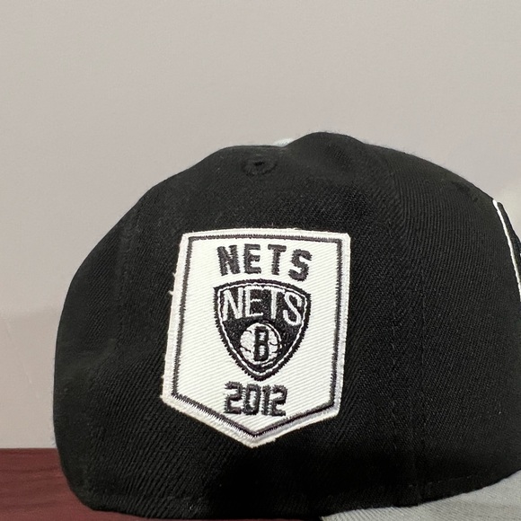 New Era, 59Fifty Fitted Hat, Brooklyn Nets, 2012 - Picture 3 of 10
